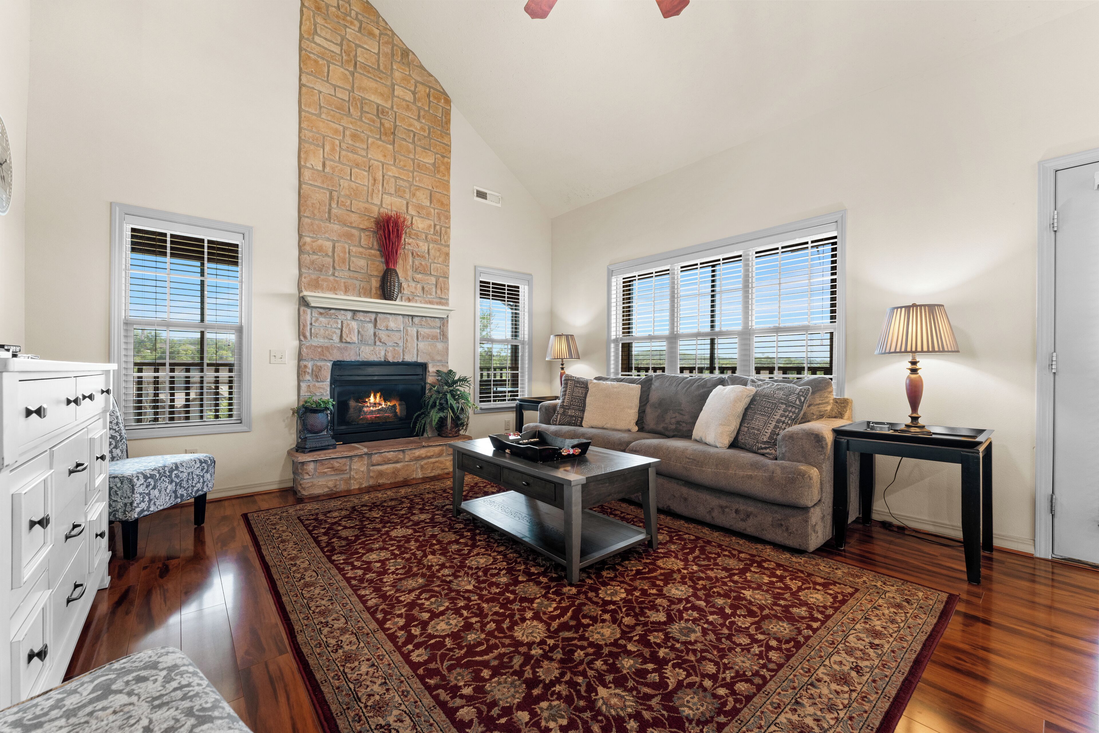 TV connectée, cheminée