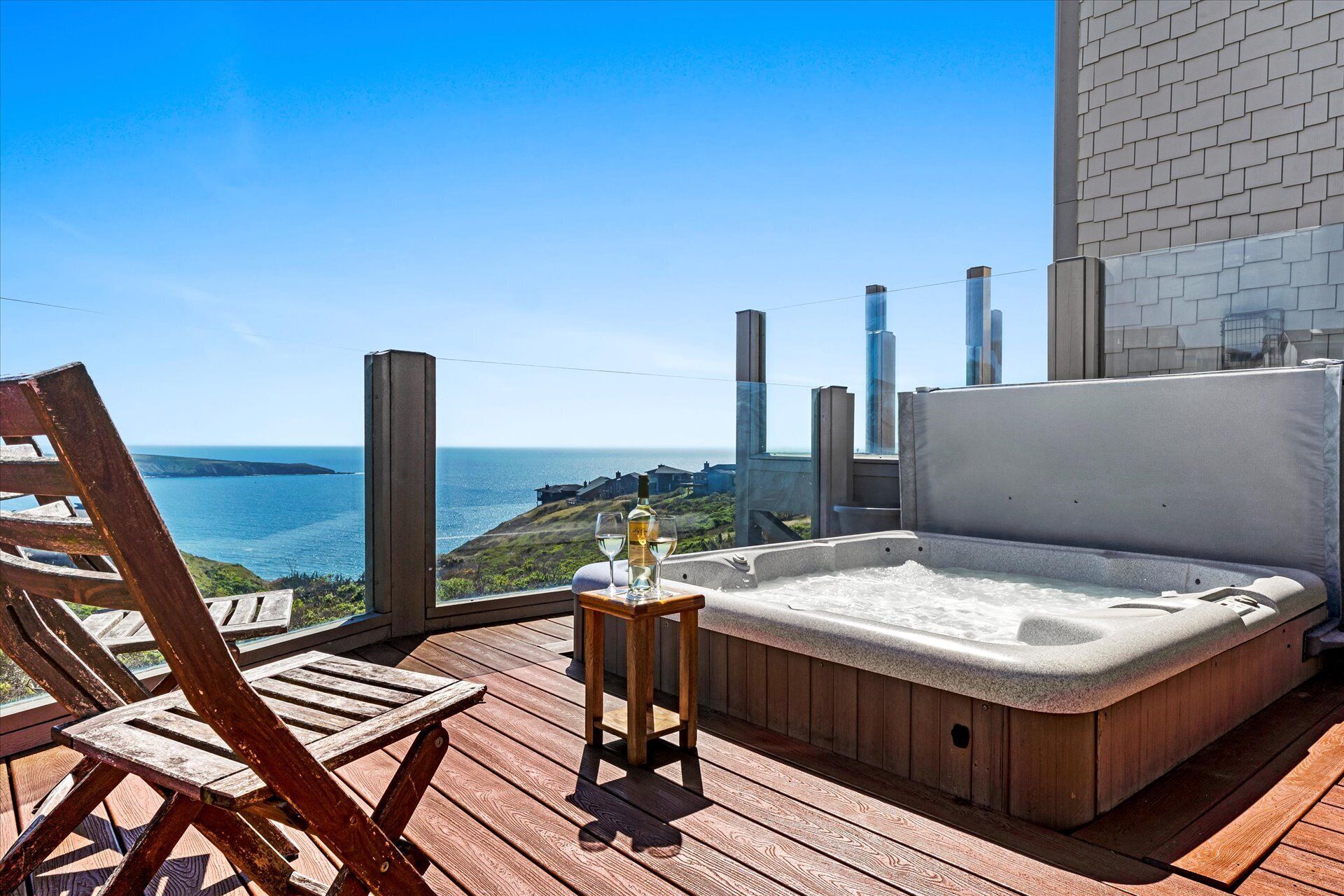 Beach Nest is Beach house Perfection!Views/Hot Tub!WiFi/Sauna/Gameroom/PUP OK