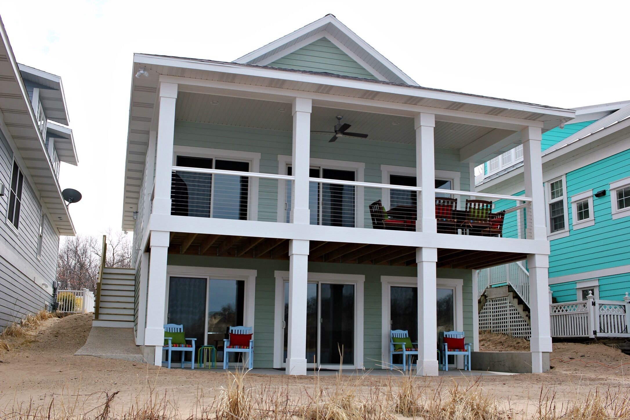 Picturesque Beach home with Lake view, Golf Cart, Pool Table