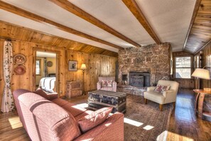 2 室のベッドルーム、WiFi、ベッドシーツ