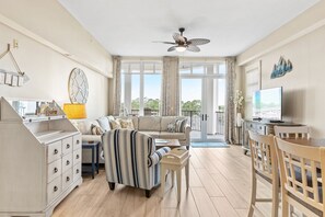 Smart TV, DVD player