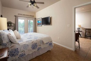 3 chambres, fer et planche à repasser, Wi-Fi, draps fournis