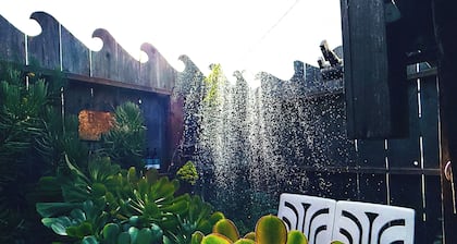 Dog Friendly Cottage with Ocean Views