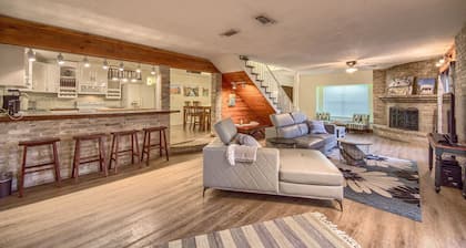 Guadalupe Riverfront, kajakkeja, paljon kansi tilaa! 2 km Comaliin!