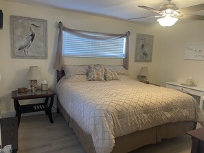 3 bedrooms, desk, iron/ironing board, travel cot