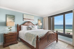 2 室のベッドルーム、アイロン / アイロン台、WiFi (無料)、ベッドシーツ