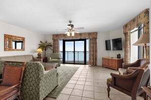 Flachbildfernseher, DVD-Player