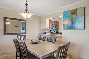 Dining - Great Views + Fun Activities! Sunset Condo – Islander 318 (Destin)