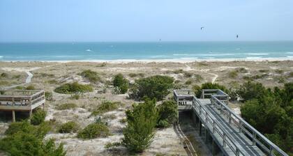 Fantastic 3 bedroom 2 1/2 just steps from the beach and heart of Wrightsville