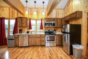 Fridge, microwave, oven, dishwasher - Lily Pad - Hosted by The Chalets (Logan)