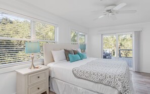 6 quartos, ferros/tábuas de passar roupa, Wi-Fi, roupa de cama