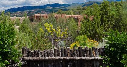 Hacienda Artist Paradise - Luxury Villa with Mountain Views