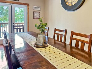 Dining - Great McCall Location w/ Hot Tub & Large Yard (McCall)