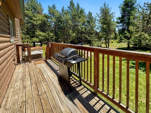 Great McCall Location w/ Hot Tub & Large Yard