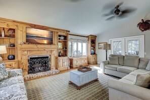 Smart TV, offices, printers