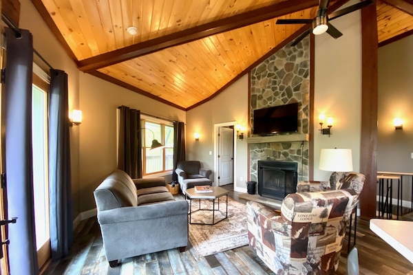 Smart TV, fireplace, DVD player