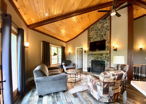 Lake View - Hosted by The Chalets