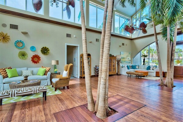 Interior - Private Pool Home-Amenities, Golf Cart and Bikes (Destin)