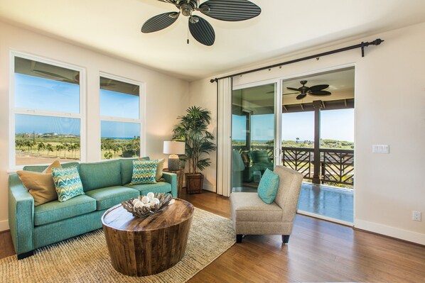 تلفزيون ذكي، مشغل دي في دي، كُتُب