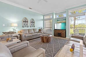 Smart TV, DVD player