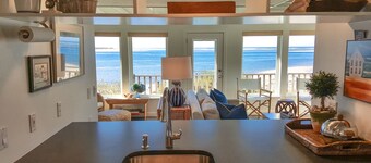 Beachfront home with private yard and Unbeatable Bay and Ocean views!