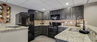 2BR Slopeside Disciples Village Condo - Superbe Ski In / Ski Out sur Boyneland!