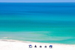 Una playa cerca