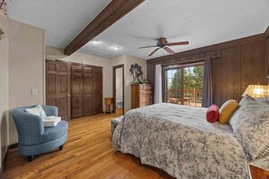 3 bedrooms, iron/ironing board, internet, bed sheets