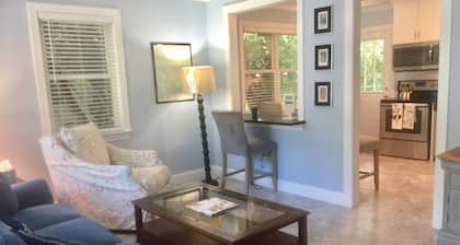 Grace's Getaway: Uusittu kaksikerroksinen. Kaksi lohkoa rannalle!