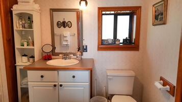 Sèche-cheveux, serviettes fournies