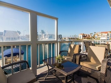 Image of 4431GB Mandalay Bay Boat Dock & Views Home