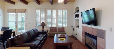 Smart TV, fireplace, DVD player, offices