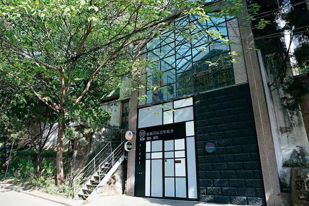 place image