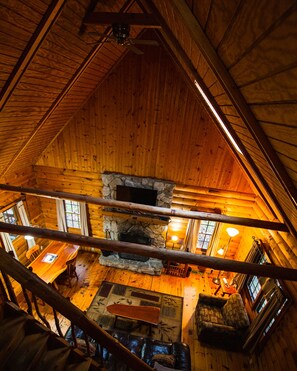 Smart TV, fireplace, DVD player