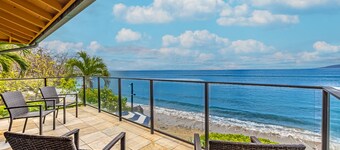 272-6  Puamana 2 Bedroom Oceanfront  Remodeled!!