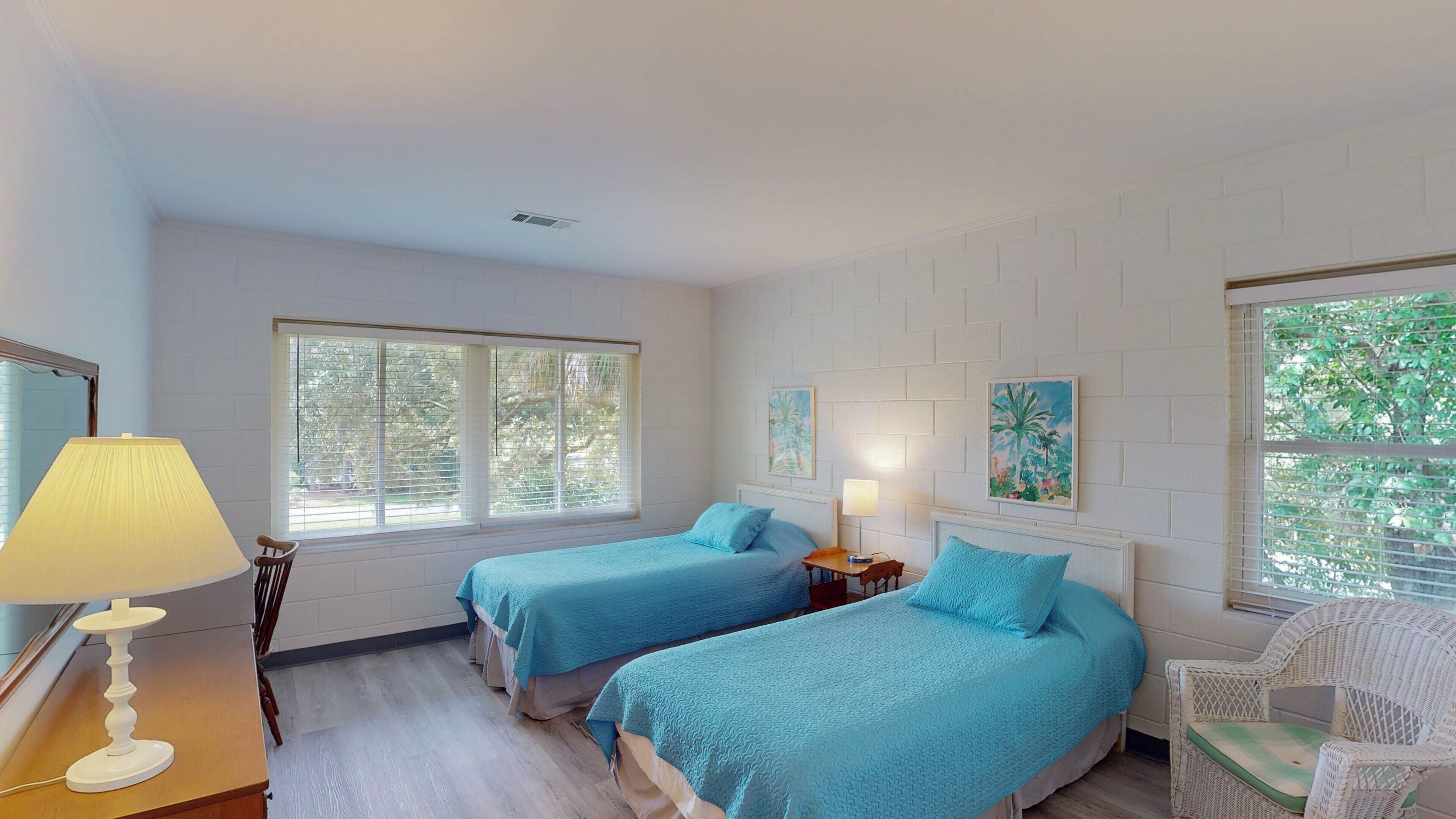 2 chambres, fer et planche à repasser, Wi-Fi gratuit, draps fournis