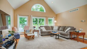 TV, fireplace, DVD player