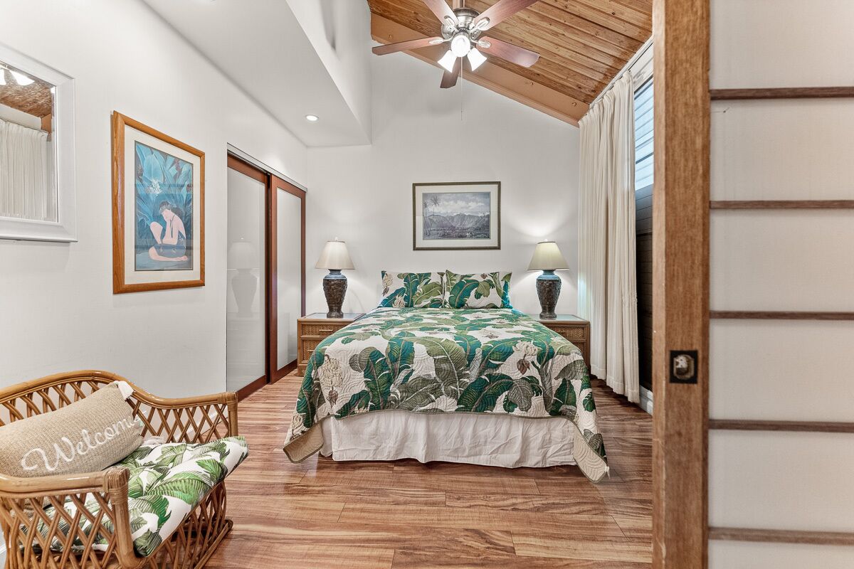 2 bedrooms, iron/ironing board, internet, bed sheets