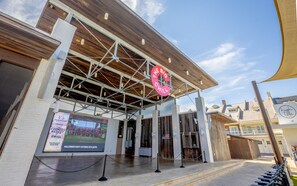 مكان جذب سياحي