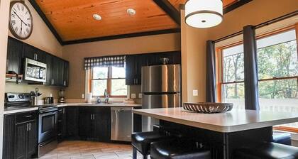 Tree Top - Hosted by The Chalets