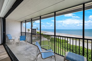 Property grounds - SUNDIAL A403 - Direct Beachfront Sanibel Condo (Sanibel)