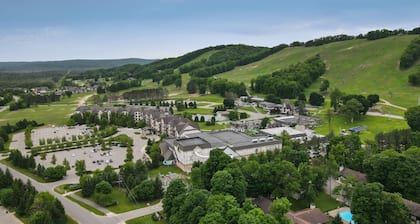 Recently Remodeled Condo #335E - Just Behind Boyneland Lift | Ski-In/Out