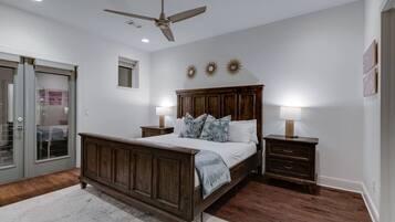 Iron/ironing board, travel cot, WiFi, bed sheets