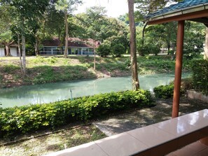 3-Bedroom Bungalow | วิวจากห้องพัก