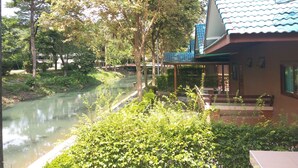 Property grounds - Phuaob Namsai Country Resort (Nakhon Nayok)