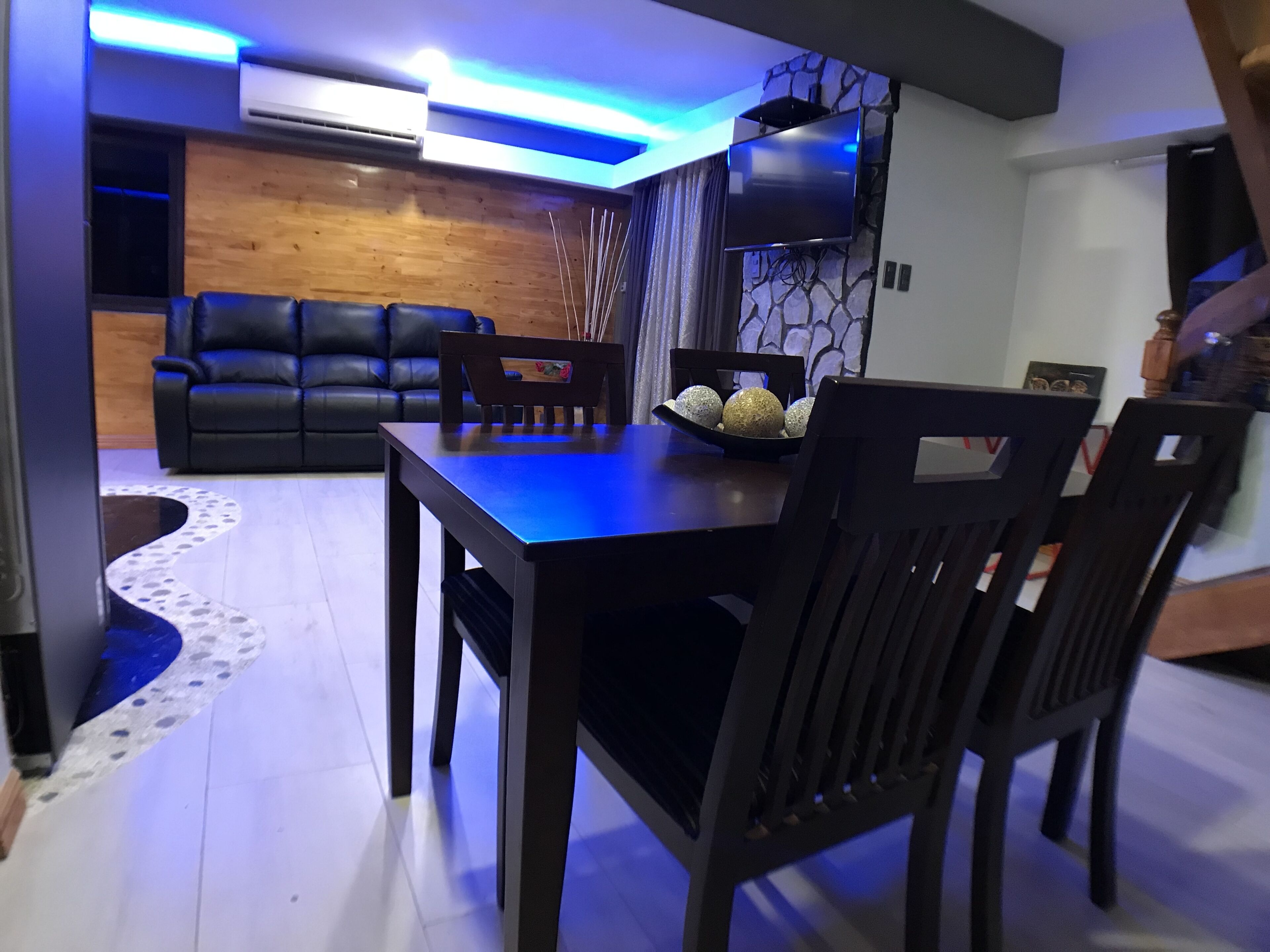 Familieloftsrom, 2 soverom, tekjøkken | Eget kjøkken | Kjøleskap, mikrobølgeovn, kokeplater og riskoker