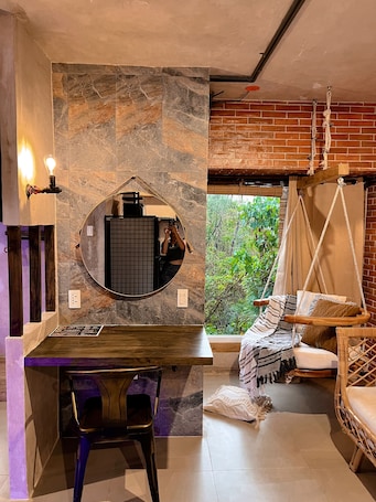Design Suite | 2 bedrooms, premium bedding, in-room safe, blackout drapes