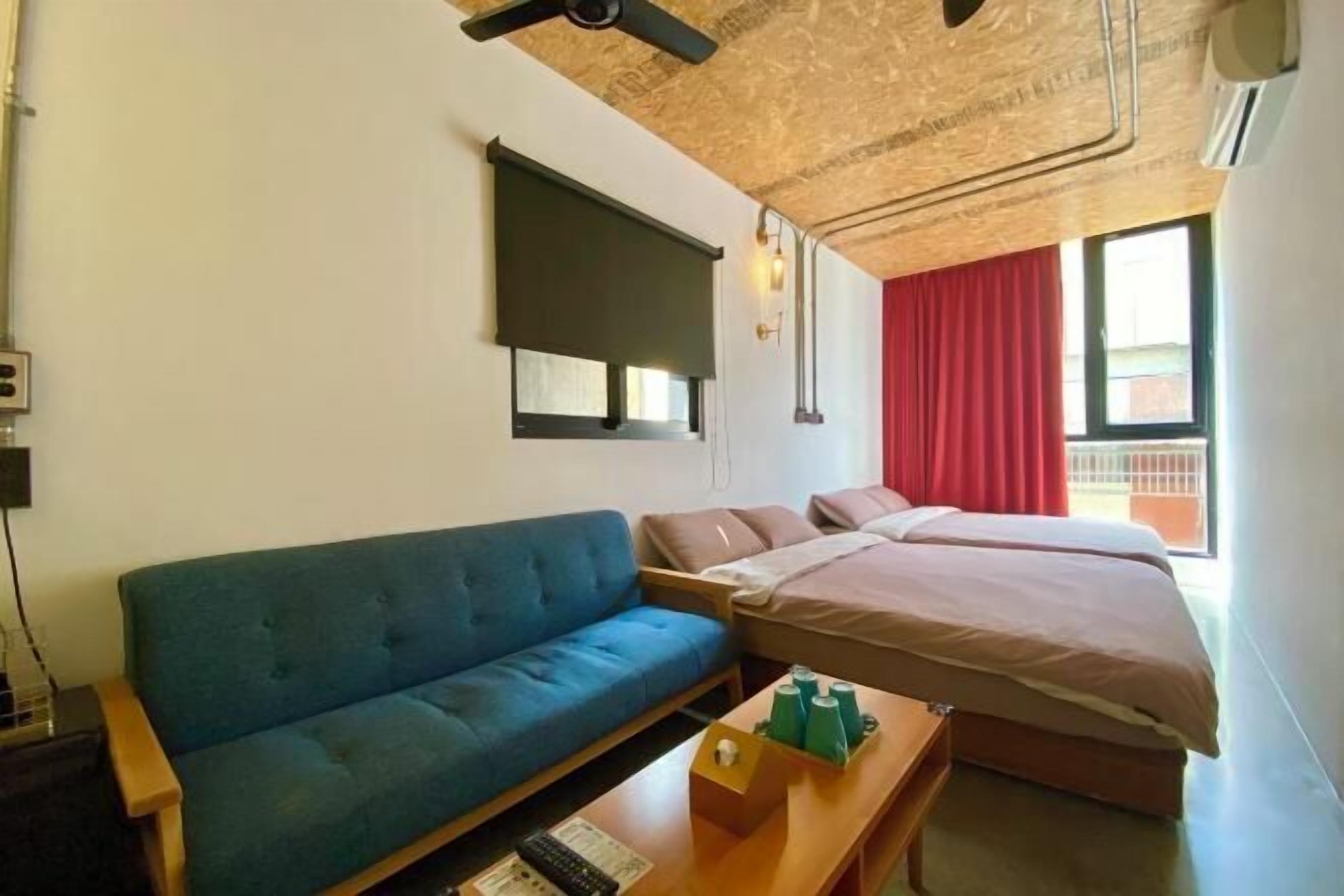 Desk, blackout curtains, free WiFi, bed sheets