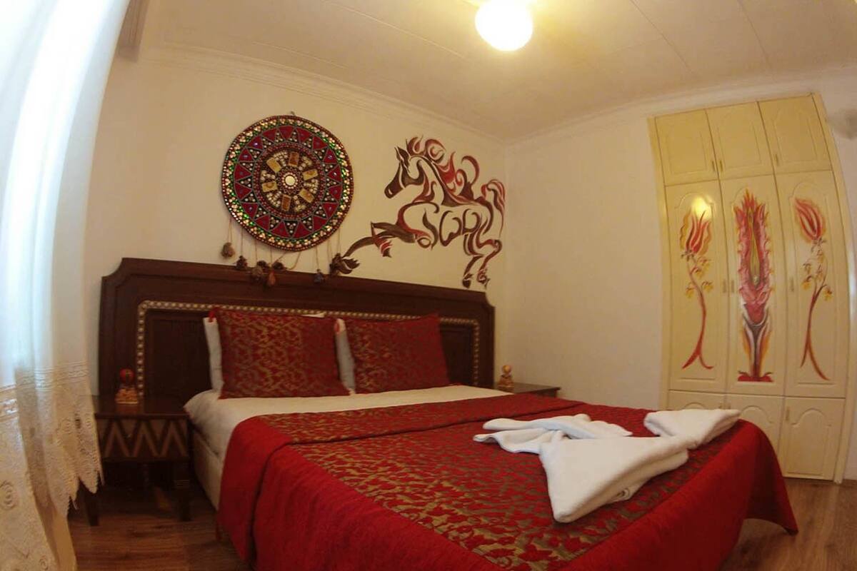 Superior Double Room | Desk, WiFi (free)