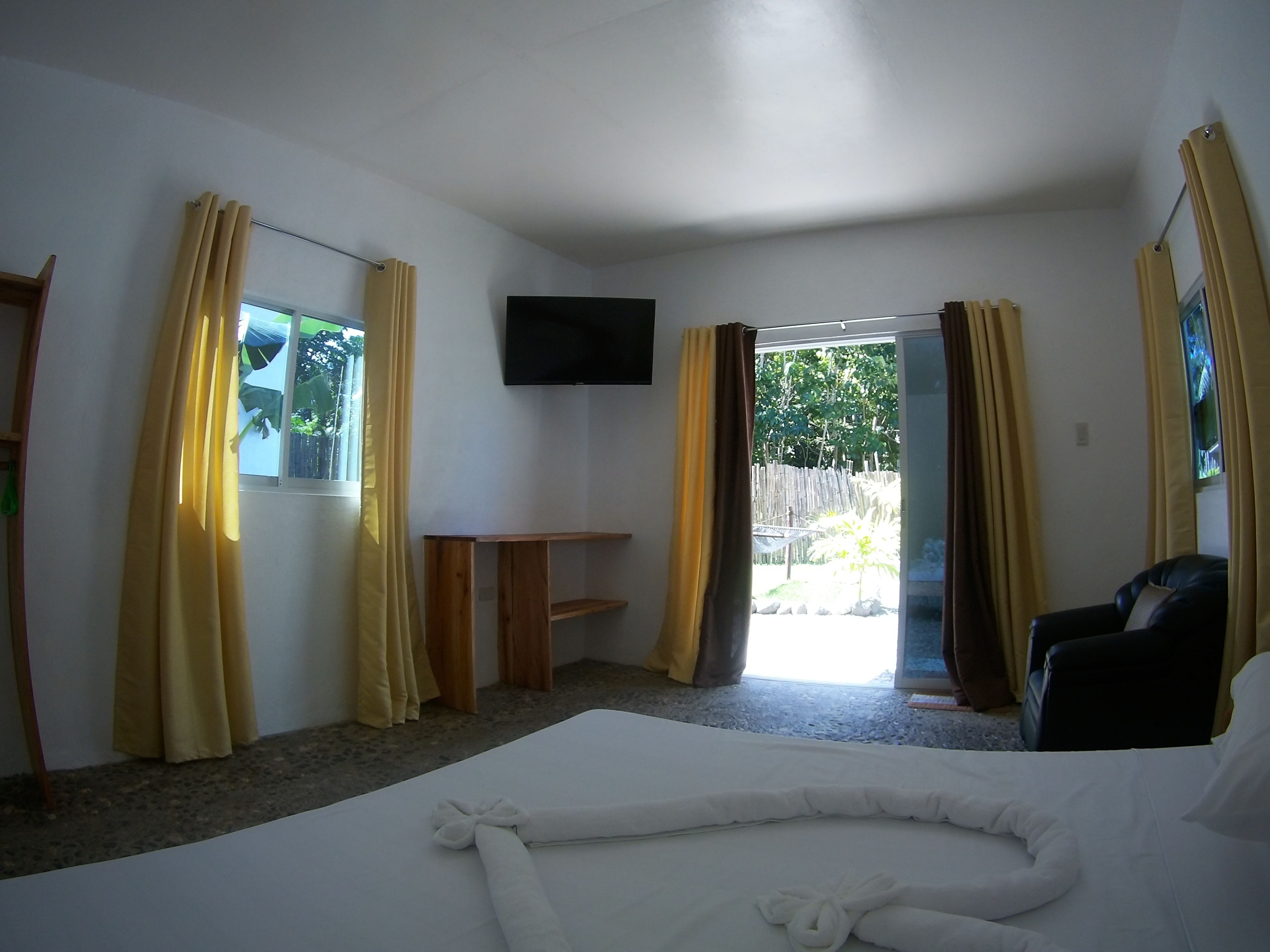 comfort bungalow, non smoking, garden view | 1 bedroom, in-room safe, desk, rollaway beds
